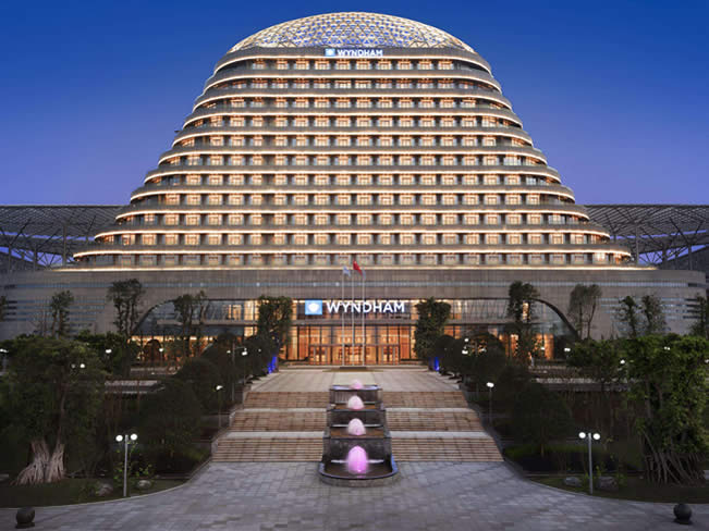 重慶市渝北區悅來溫德姆酒店-1樓至2樓地面防滑處理
